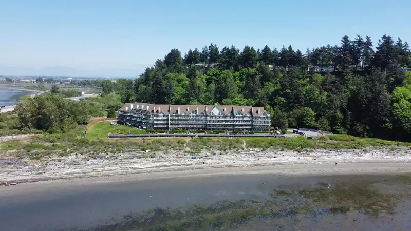 306 1120 TSATSU SHORES DRIVE - photo 1 of 22