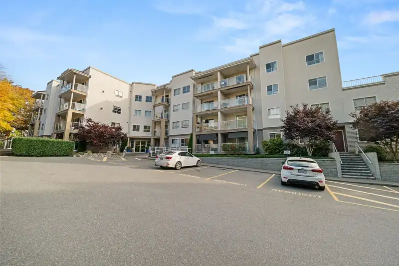 108 4758 53 STREET - photo 2 of 24