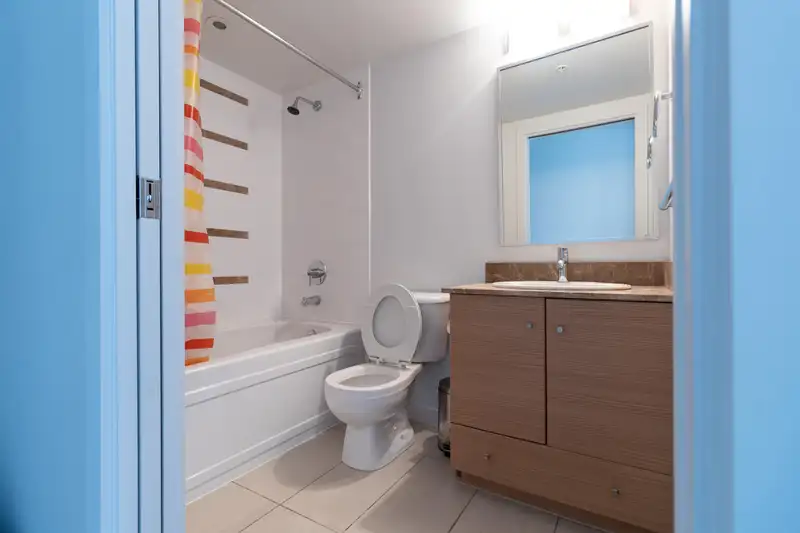 2704 928 HOMER STREET - photo 4 of 9
