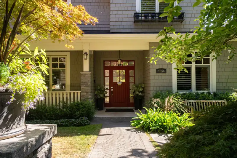 4256 W 14TH AVENUE - photo 2 of 40