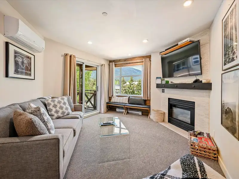 326 4360 LORIMER ROAD - photo 1 of 24