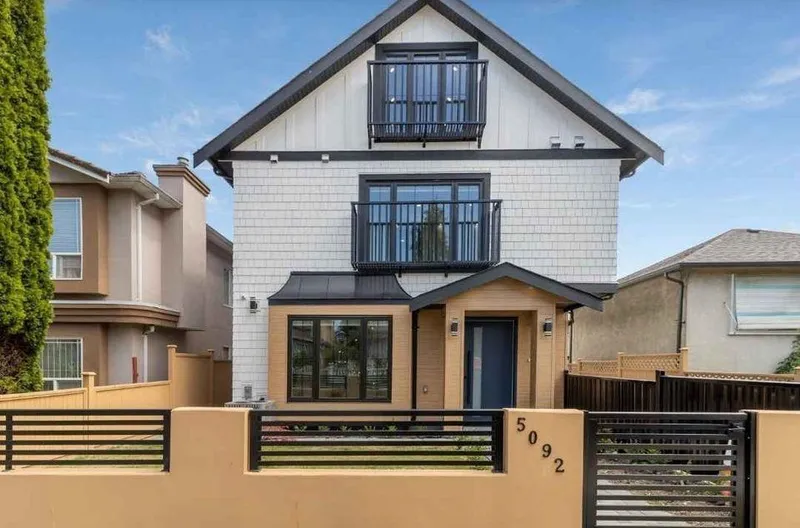 5092 CLARENDON STREET - photo 3 of 6