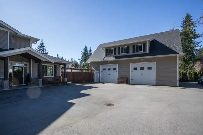 24698 54 AVENUE - photo 3 of 40