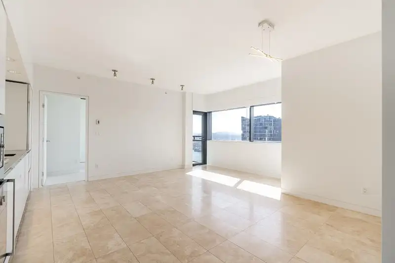 2902 838 W HASTINGS STREET - photo 3 of 33