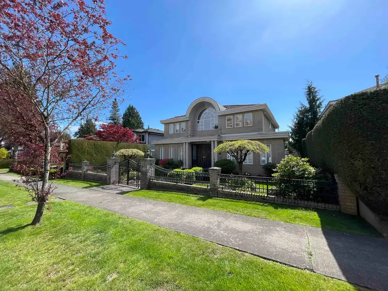 1120 W 58TH AVENUE - photo 4 of 40