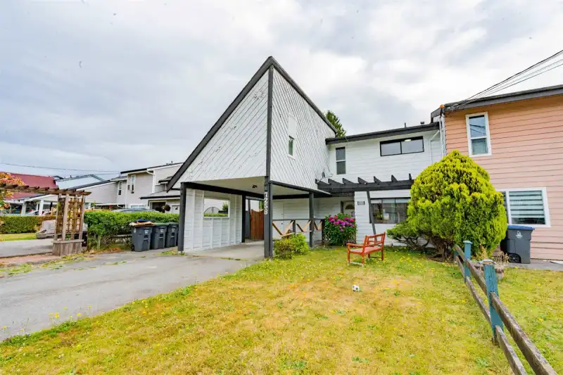 7258 130 STREET - photo 1 of 21