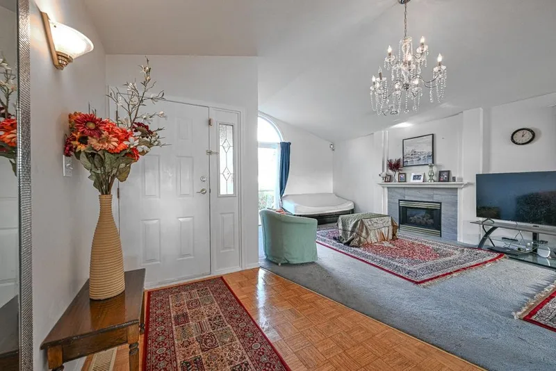 32948 10 AVENUE - photo 2 of 25