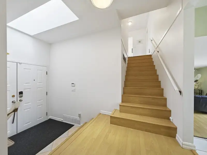 7440 LAWRENCE DRIVE - photo 3 of 33