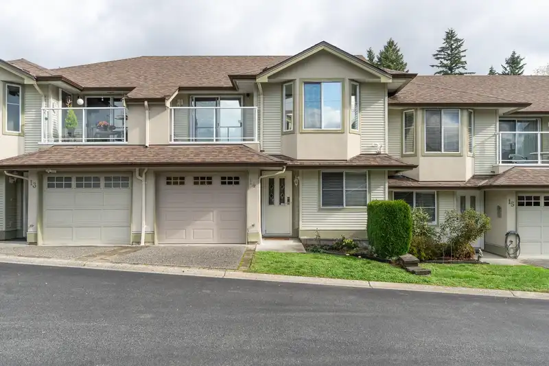 14 22740 116 AVENUE - photo 2 of 40
