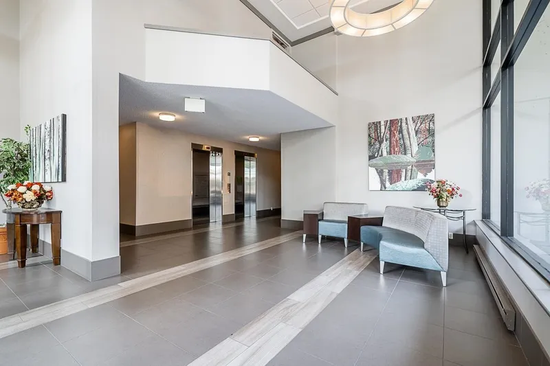 1402 11910 80 AVENUE - photo 3 of 25