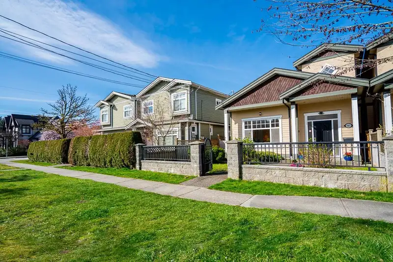 903 CLIFF AVENUE - photo 4 of 38