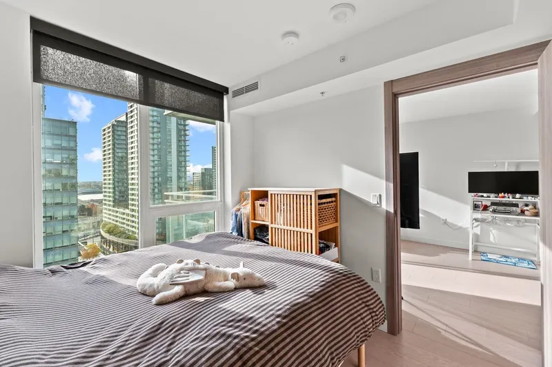 2003 455 SW MARINE DRIVE - photo 1 of 25