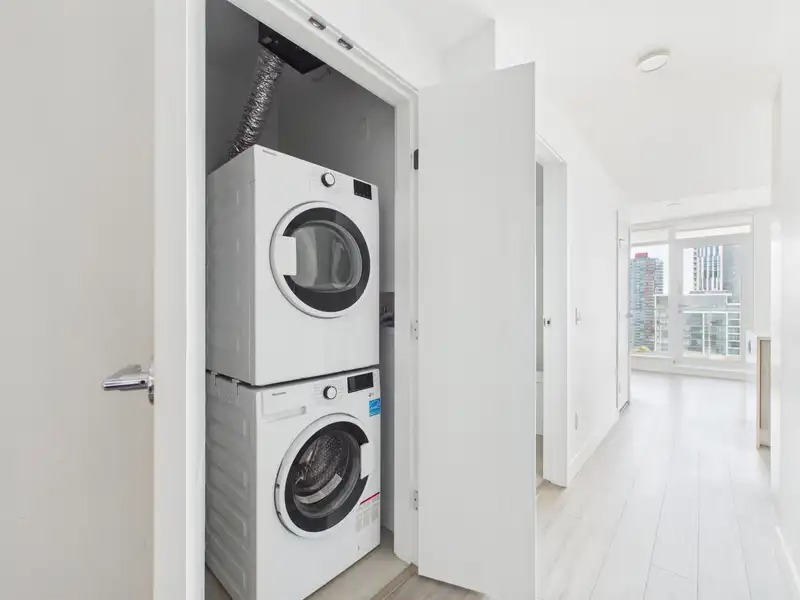 1601 6398 SILVER STREET - photo 2 of 40