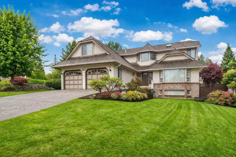 9072 BRIAR ROAD - photo 1 of 28