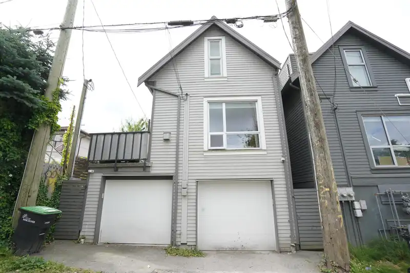 1025 KEEFER STREET - photo 1 of 31