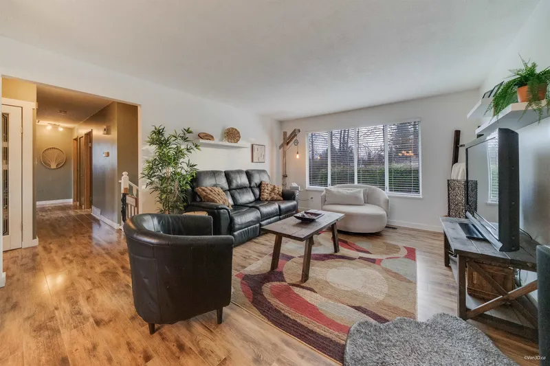 12515 227 STREET - photo 3 of 25