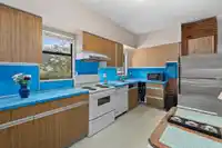 2730 POINT GREY ROAD - thumbnail 18