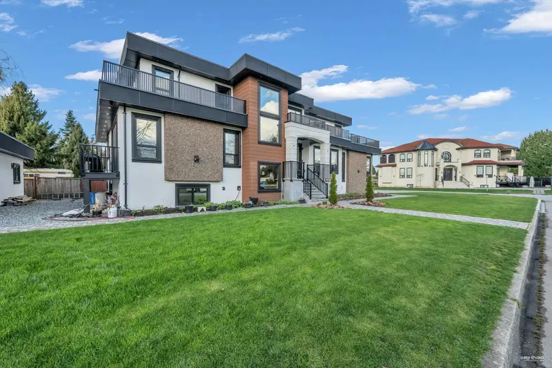 22839 PURDEY AVENUE - photo 3 of 25