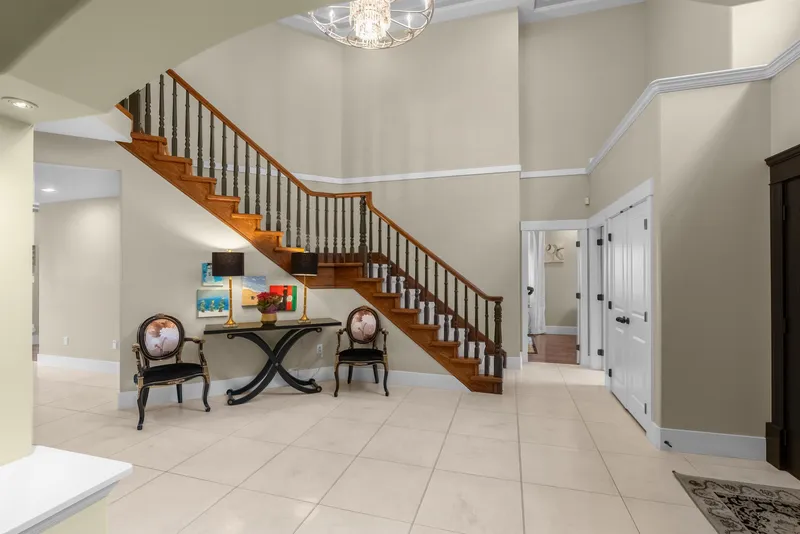 816 CITADEL DRIVE - photo 3 of 25