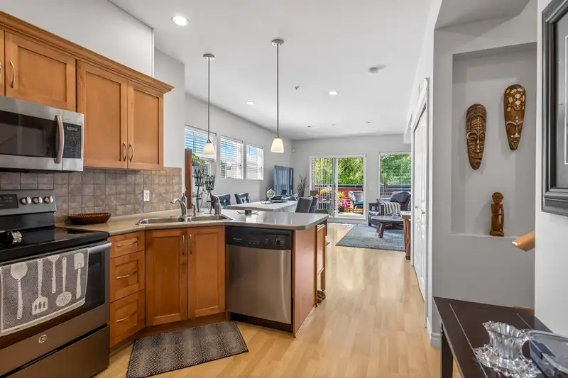 202 2655 MARY HILL ROAD - photo 1 of 33