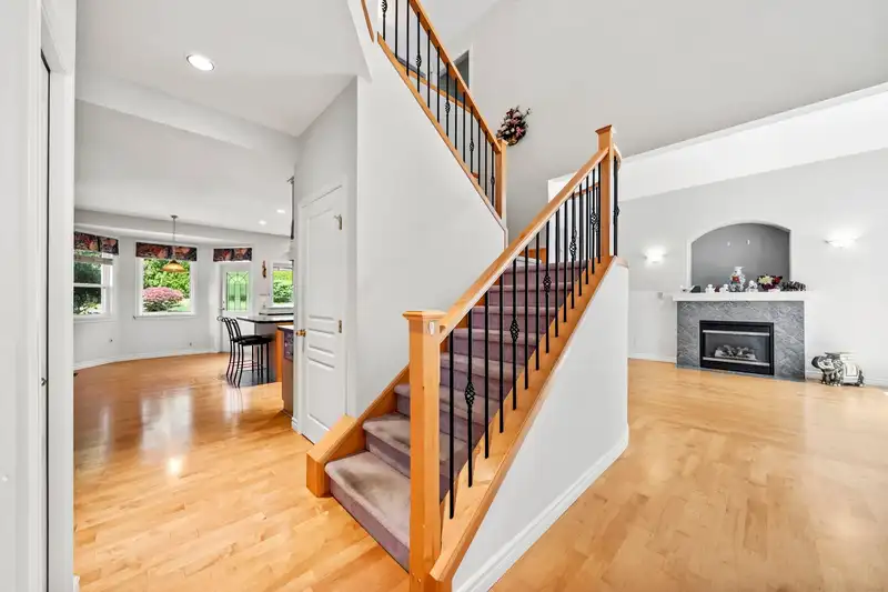 16 WILKES CREEK DRIVE - photo 2 of 40