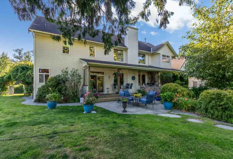 2552 207 STREET - photo 4 of 7