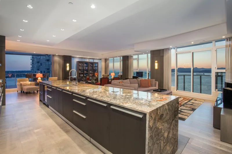 2101 1221 BIDWELL STREET - photo 3 of 25