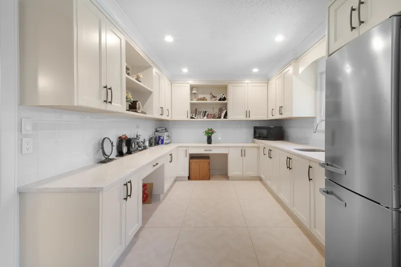 3191 CHATHAM STREET - photo 4 of 18