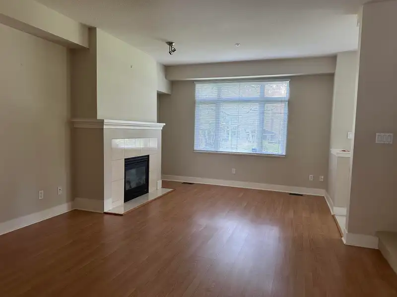 875 W 59TH AVENUE - photo 3 of 8