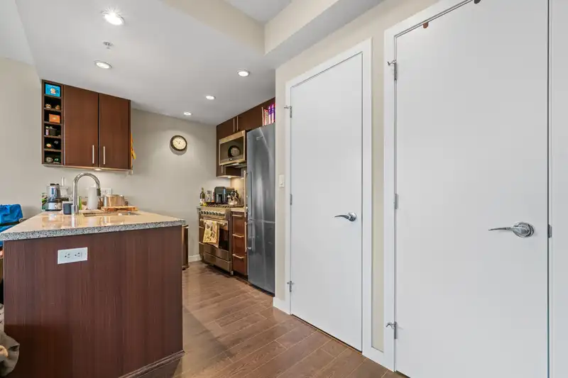 704 108 W 1ST AVENUE - photo 4 of 30