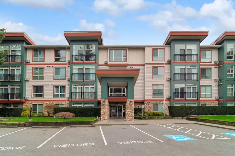 114 33485 SOUTH FRASER WAY - photo 1 of 25