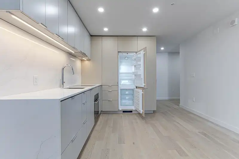 503 239 KEEFER STREET - photo 4 of 17