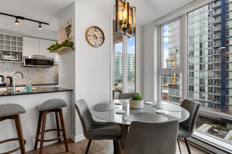 908 668 CITADEL PARADE - photo 3 of 25