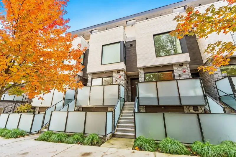 107 650 E 2ND STREET - photo 1 of 39