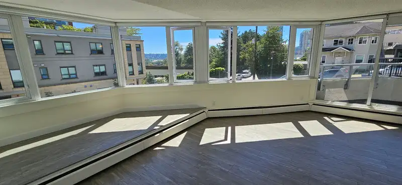 102 31 ELLIOT STREET - photo 2 of 10