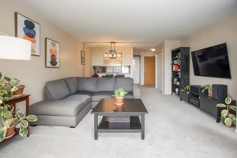 402 1045 QUAYSIDE DRIVE - photo 3 of 34