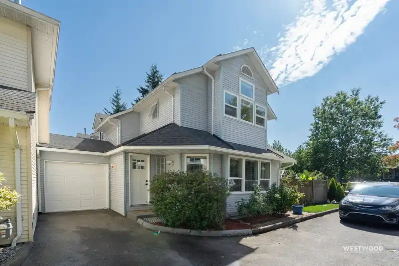 1 19236 119 AVENUE - photo 1 of 40