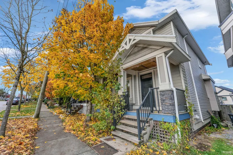 14691 59A AVENUE - photo 2 of 25