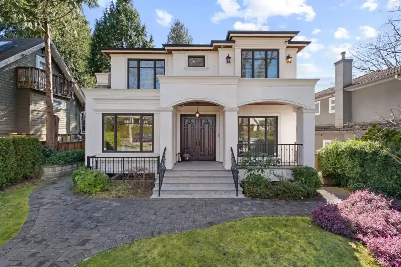 3676 W 28TH AVENUE - photo 1 of 33