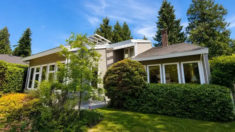 11715 CHATEAU WYND - photo 1 of 34