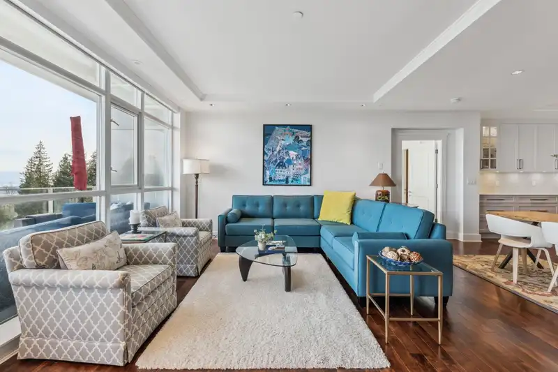 302 2210 CHIPPENDALE ROAD - photo 2 of 40