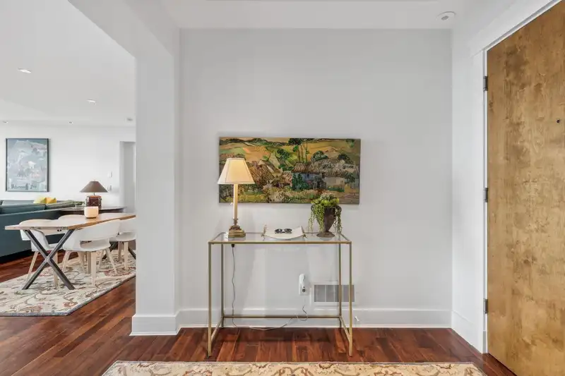 302 2210 CHIPPENDALE ROAD - photo 4 of 40
