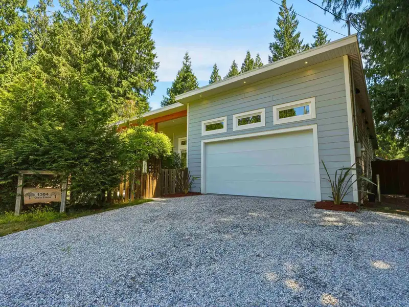 1304 OLES PLACE - photo 1 of 32