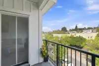 411 828 GAUTHIER AVENUE - thumbnail 7