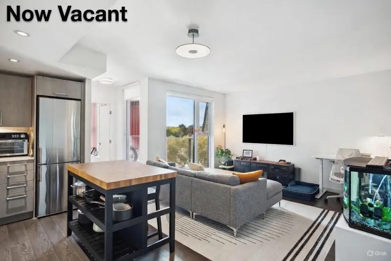 501 983 E HASTINGS STREET - photo 2 of 16