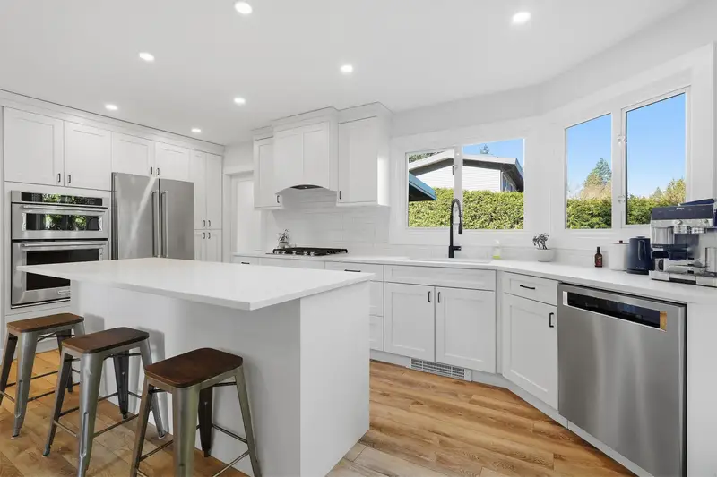 5 2310 CHRISTOPHERSON ROAD - photo 3 of 25