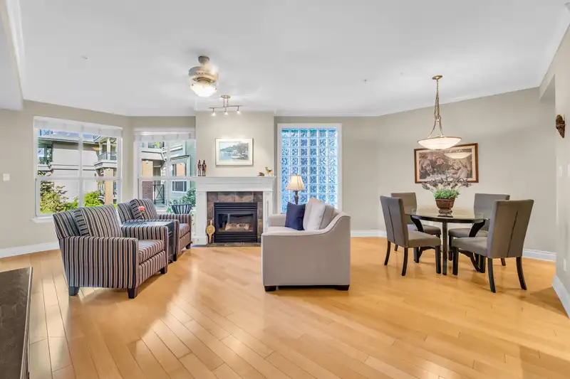 203 1787 154TH STREET - photo 4 of 26