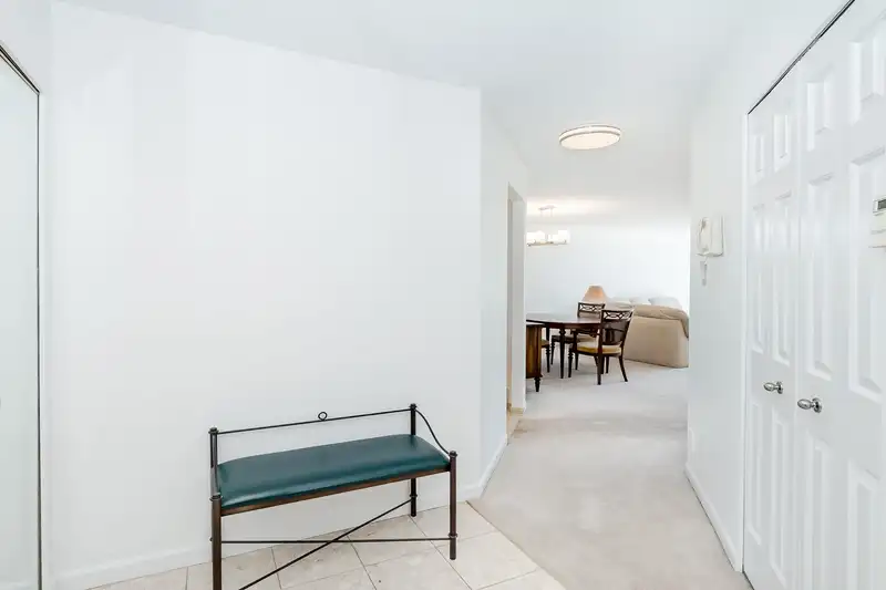 302 2189 W 42ND AVENUE - photo 3 of 40