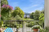201 414 GOWER POINT ROAD - thumbnail 17