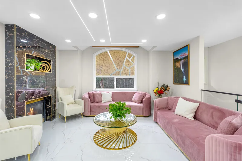 4840 196 STREET - photo 2 of 25